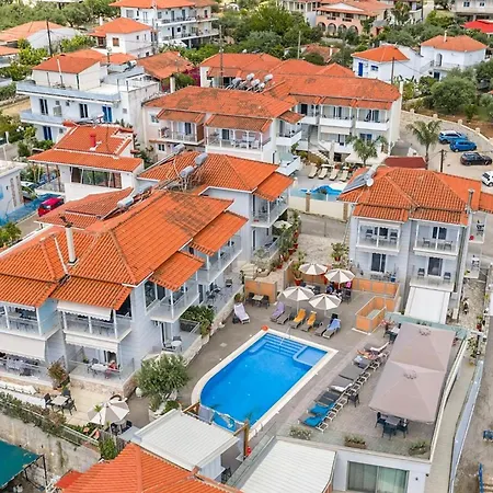 Panorama Apartments, Chrani