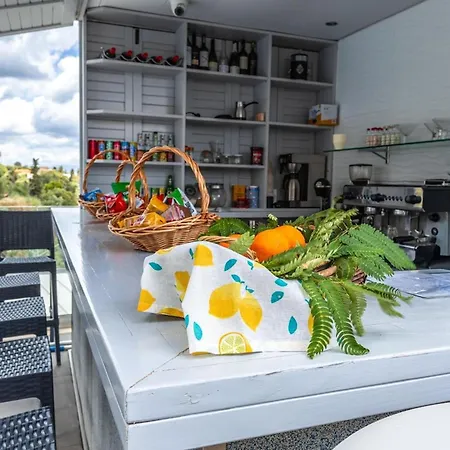 Aparthotel Panorama Apartments, 4*